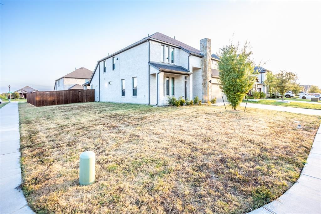 659 Bethpage Dr, Red Oak, TX 75154 photo