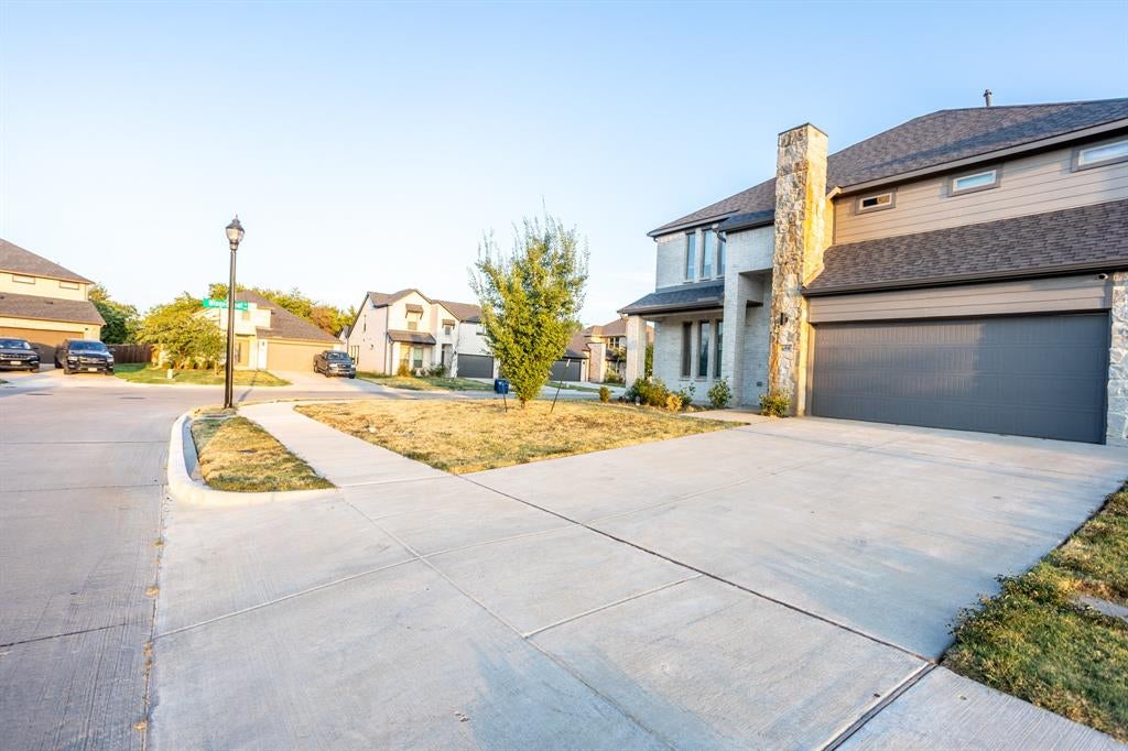 659 Bethpage Dr, Red Oak, TX 75154 photo