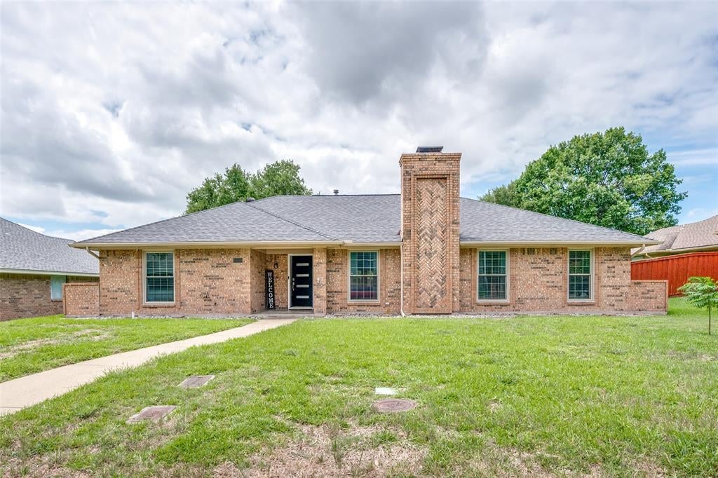 1226 Deer Ridge Dr, Duncanville, TX 75137