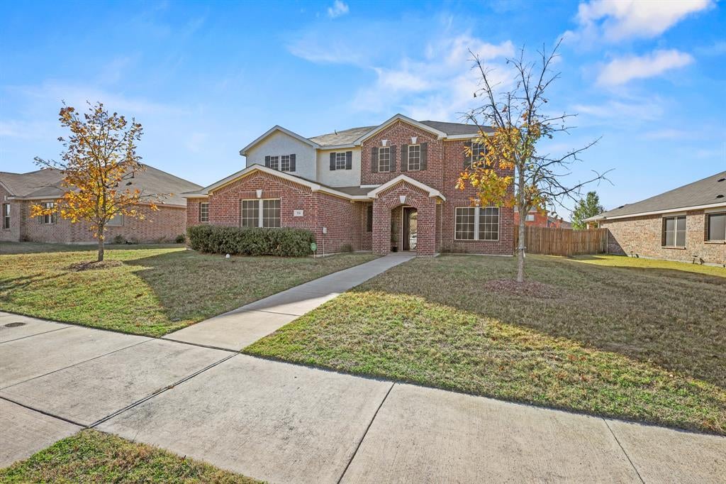 728 Jewelflower Dr, Desoto, TX 75115