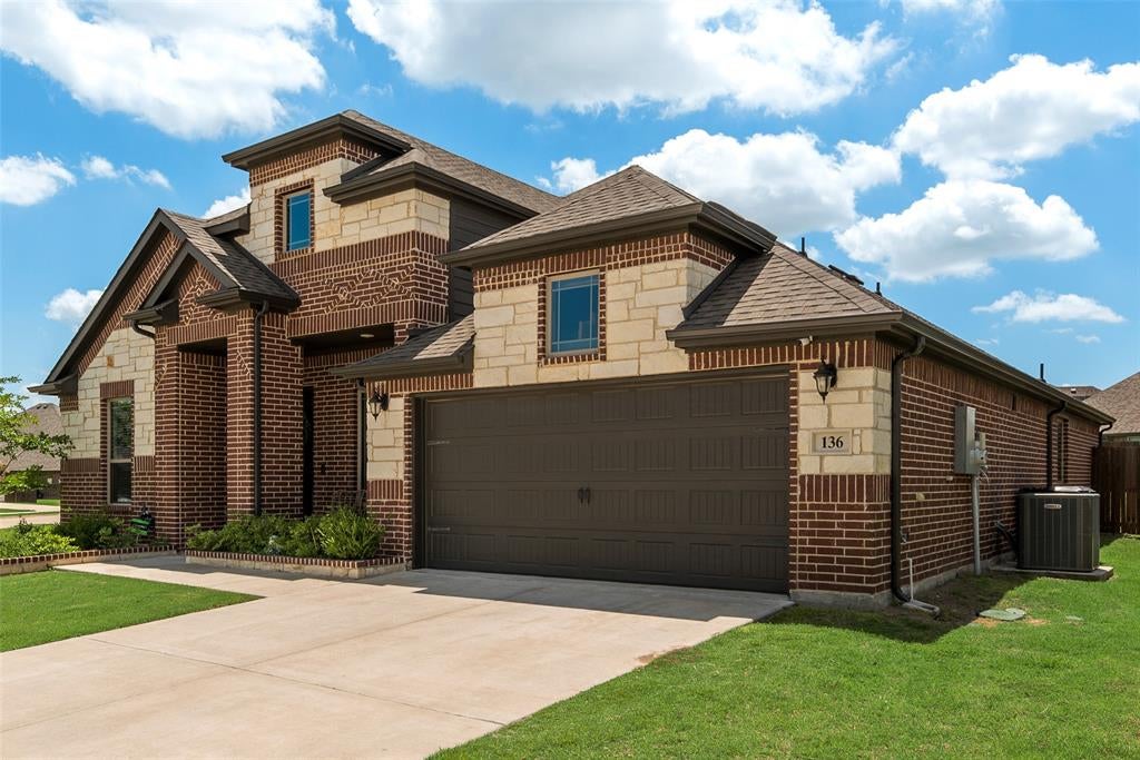 136 Aucuba Ln, Waxahachie, TX 75165 photo