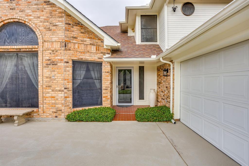 2317 Willow Oak Dr, Irving, TX 75060 photo