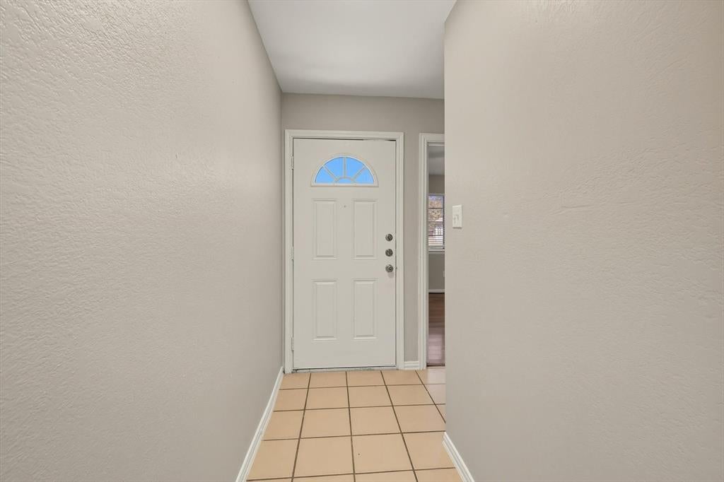 1909 May St, Fort Worth, TX 76110 photo