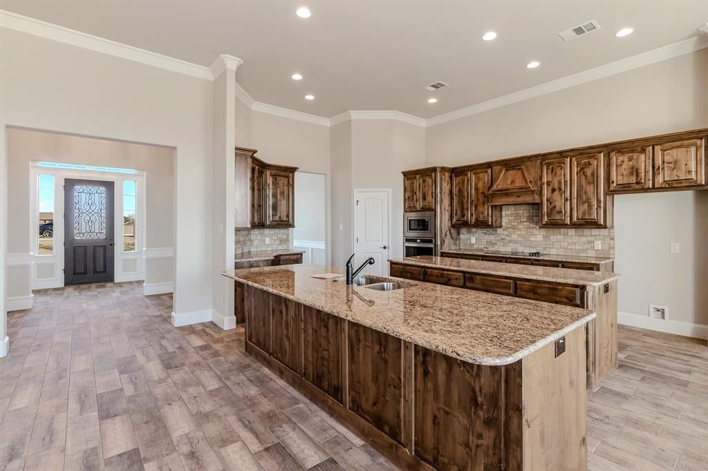 1022 Foolish Pleasure Dr, Terrell, TX 75160 photo