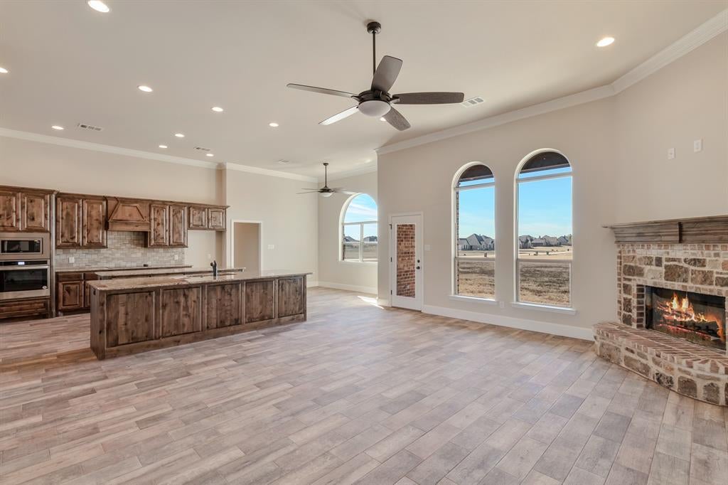 1022 Foolish Pleasure Dr, Terrell, TX 75160 photo