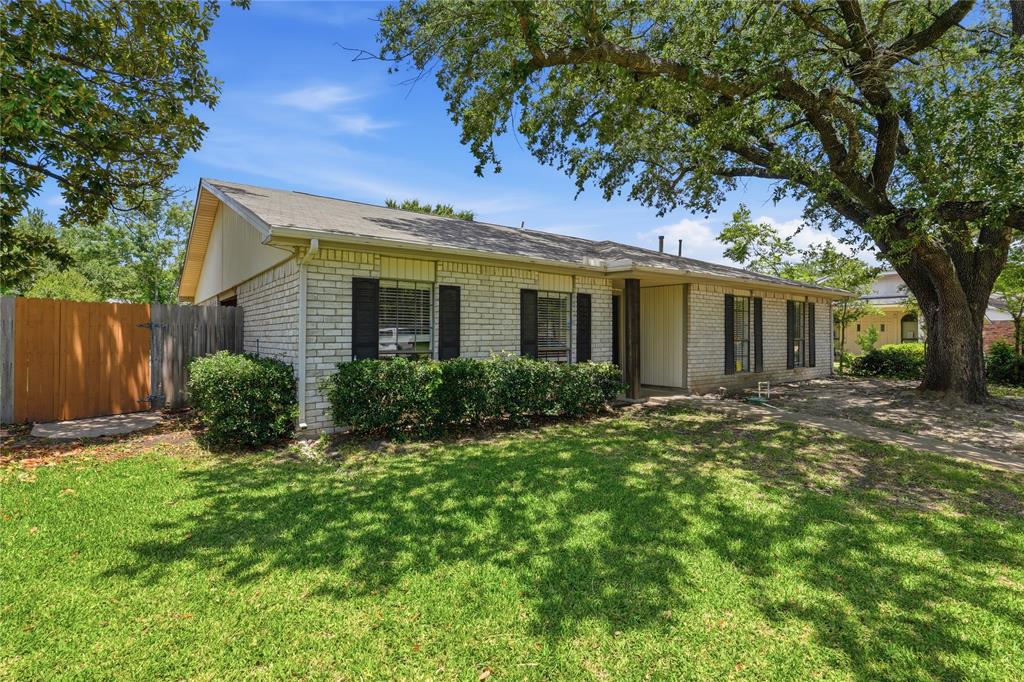 3517 Knoll Point Dr, Garland, TX 75043 photo