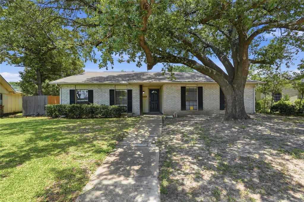 3517 Knoll Point Dr, Garland, TX 75043