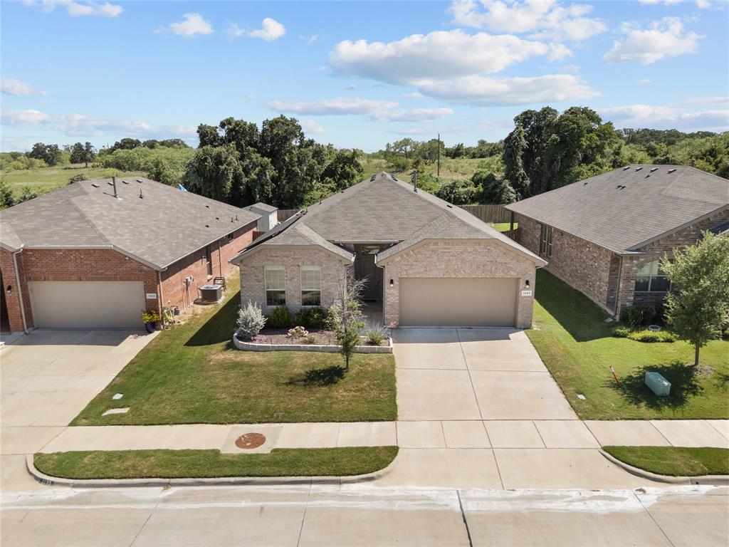 1201 Presidio Ln, Weatherford, TX 76087