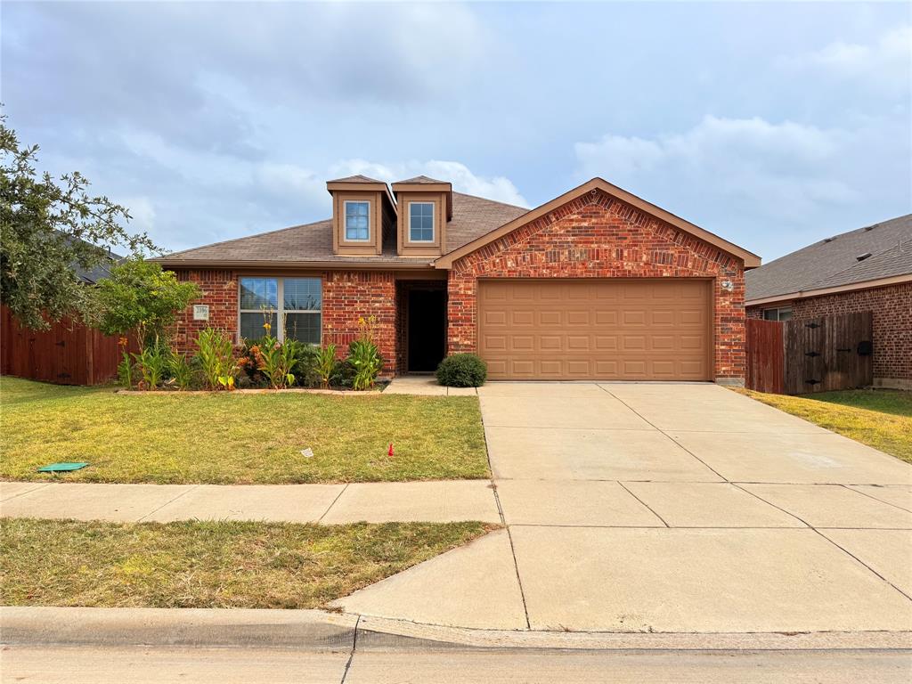 2106 Danibelle Dr, Forney, TX 75126