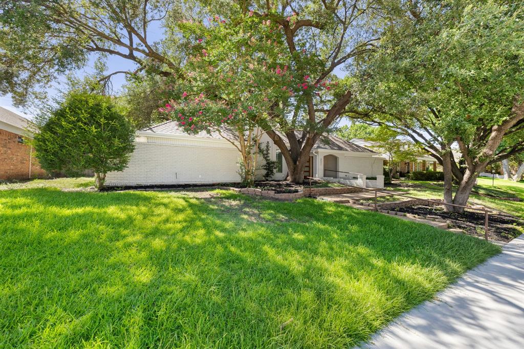 8857 Flint Falls Dr, Dallas, TX 75243 photo