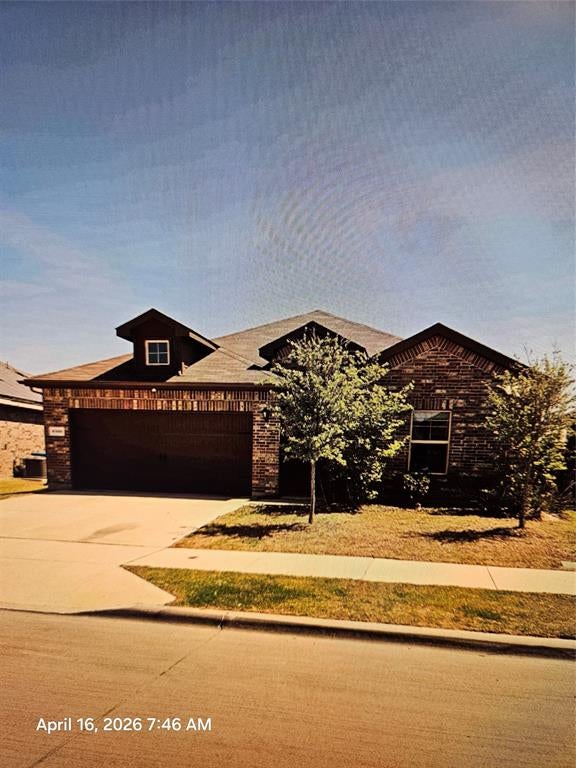9308 Red Brush Trl, Fort Worth, TX 76131