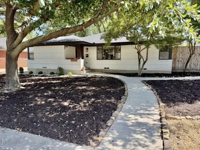 6404 Lovers Ln, Dallas, TX 75214