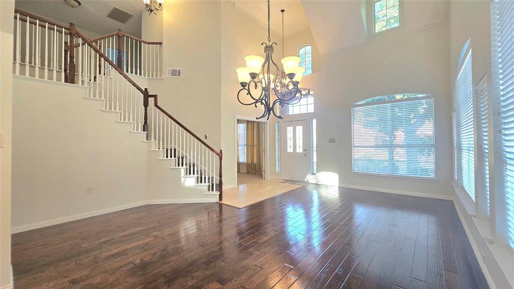3455 Daisy Ln, Grand Prairie, TX 75052 photo
