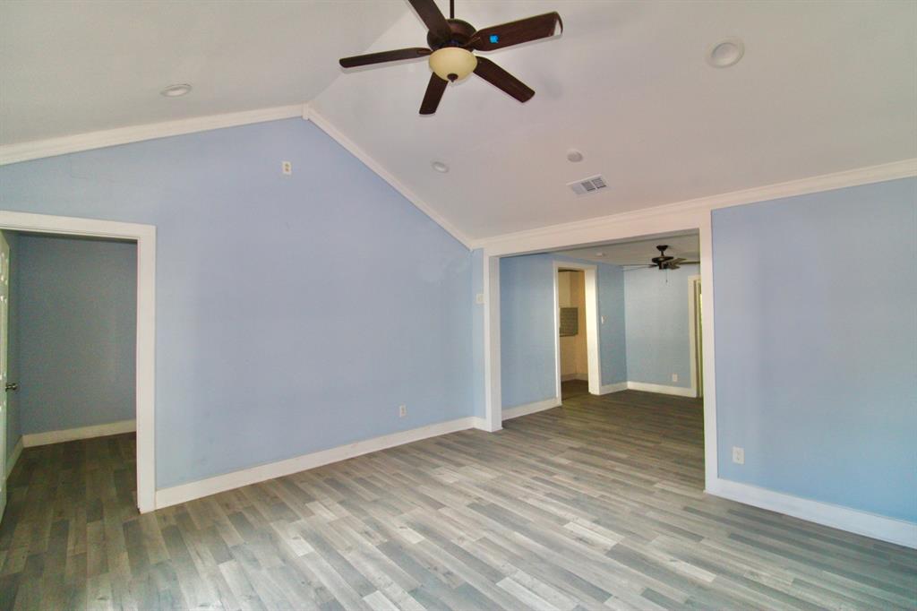 1206 S Edgefield Ave, Dallas, TX 75208 photo