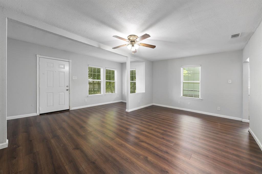 1330 Fordham Rd, Dallas, TX 75216 photo