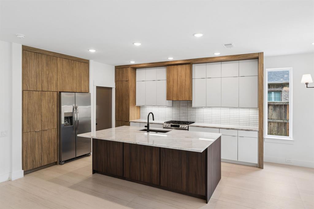416 S Elm St, Sherman, TX 75090 photo