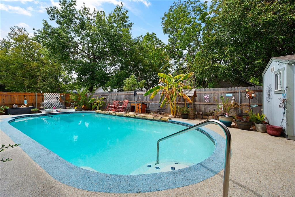 6929 Wooddale Dr, Watauga, TX 76148