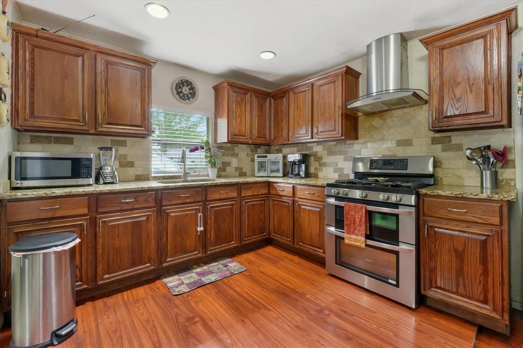 15138 Marsha Dr, Balch Springs, TX 75180 photo