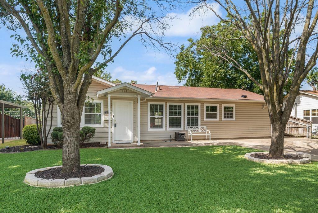 121 Dallas Dr, Euless, TX 76039 photo
