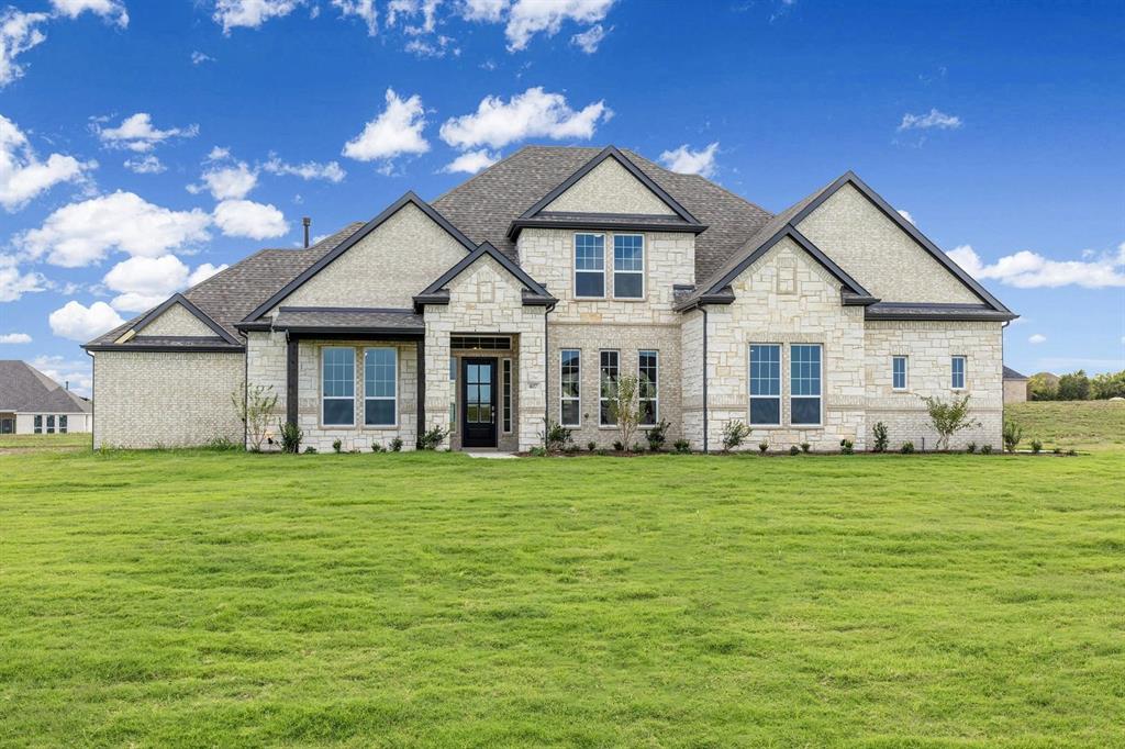 147 Hollingsworth Ln, Glenn Heights, TX 75154
