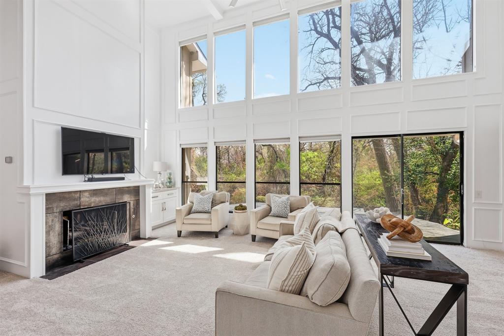 3718 Wooded Creek Dr, Farmers Branch, TX 75244