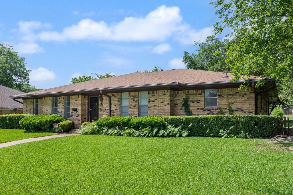 135 Capri Dr, Duncanville, TX 75116