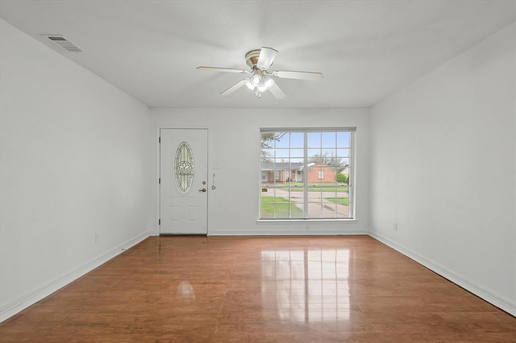 2819 Cary Dr, Mesquite, TX 75150 photo