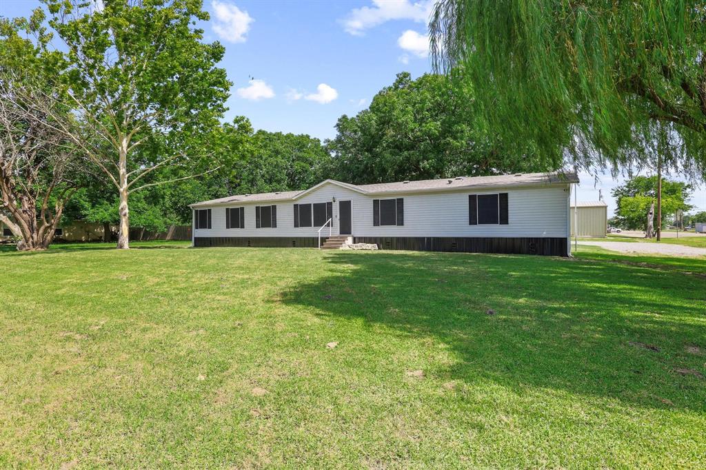 201 Main St, Dodd City, TX 75438