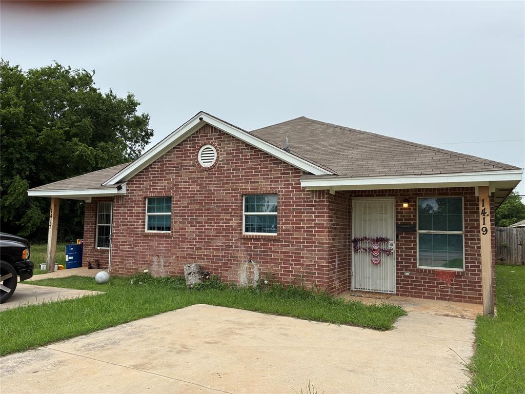 1419 Robert St, Fort Worth, TX 76104