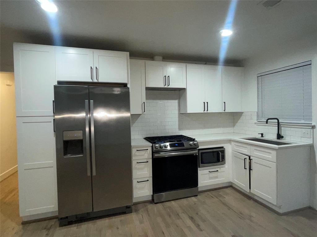 530 Sunnyside Ave, Cockrell Hill, TX 75211 photo