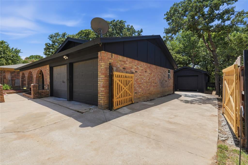 2706 Mintwood Pl, Arlington, TX 76016 photo