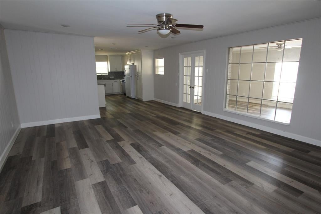 1103 Bryant St, Benbrook, TX 76126 photo