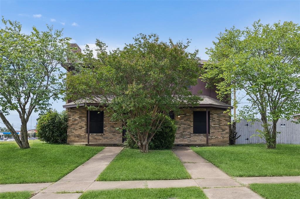 1401 Brook Meadow Cir, Lancaster, TX 75134