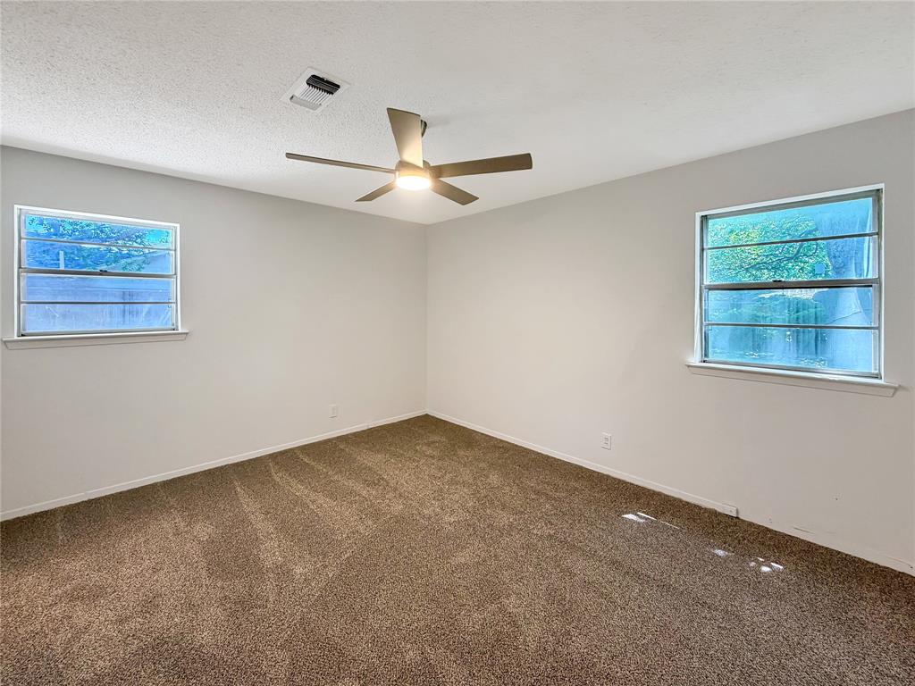 305 Deer Creek Rd, Everman, TX 76140 photo