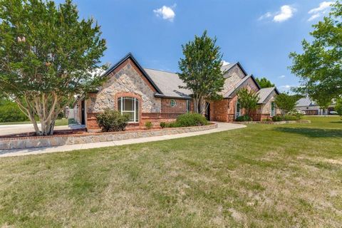 Single Family Residence in Aurora TX 308 Aurora Vista Trail.jpg