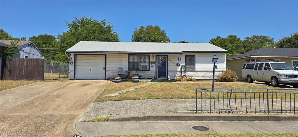 2349 Talco Dr, Dallas, TX 75241 photo