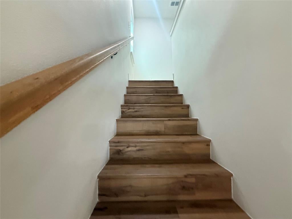 905 E 10 St, Bonham, TX 75418 photo