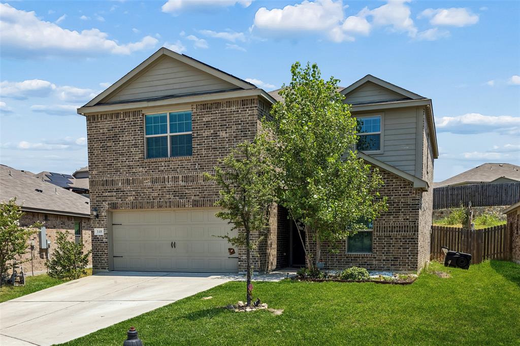 148 Bandana Cir, Newark, TX 76071