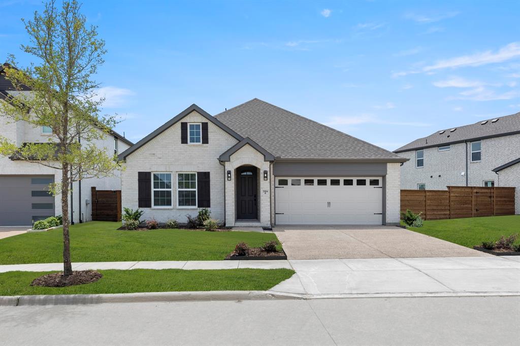 2004 Blossom Trl, Mesquite, TX 75181