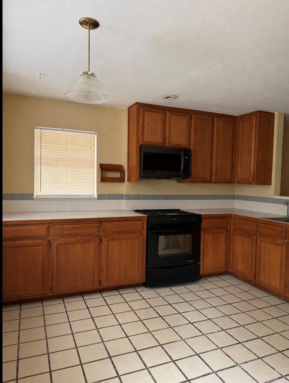 921 Sportsman Park Rd, Azle, TX 76020 photo