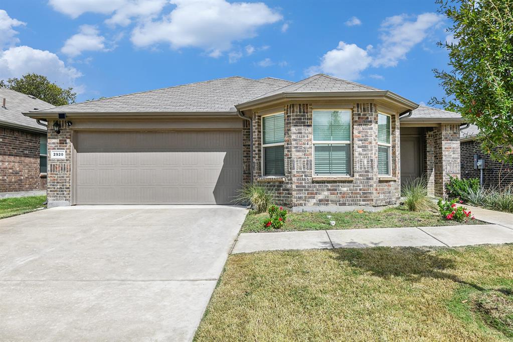 2920 Manu St, Fort Worth, TX 76123