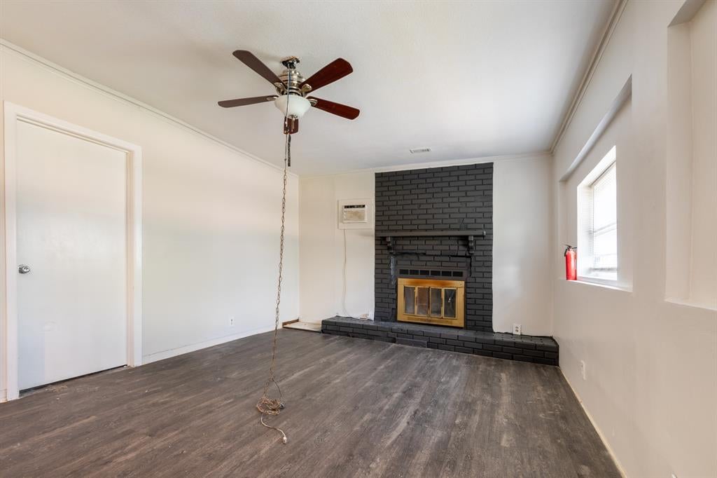 2303 April Ln, Grand Prairie, TX 75050 photo
