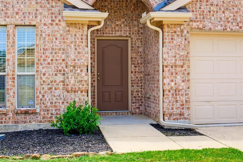 904 Buffalo Creek Dr, Mckinney, TX 75072 photo