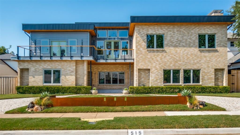 515 Aqua Dr, Dallas, TX 75218