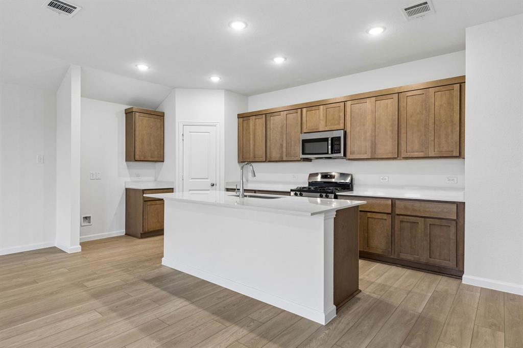 1124 Shorthorn St, Royse City, TX 75189 photo