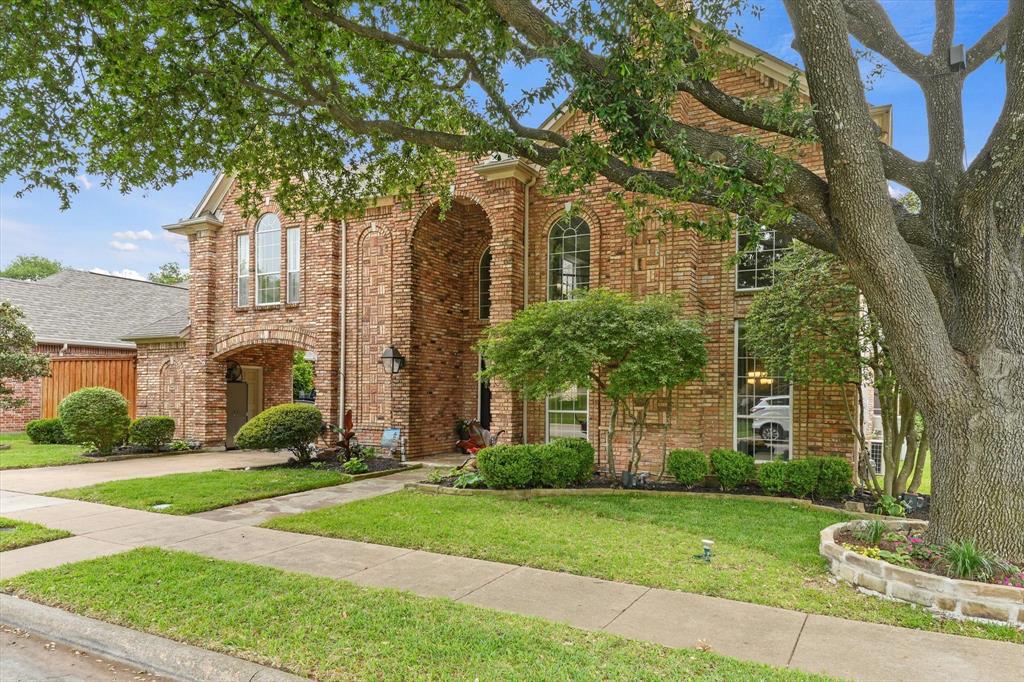 626 Creekbend Dr, Mesquite, TX 75149