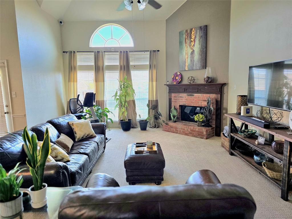 506 Magnolia Ln, Glenn Heights, TX 75154 photo