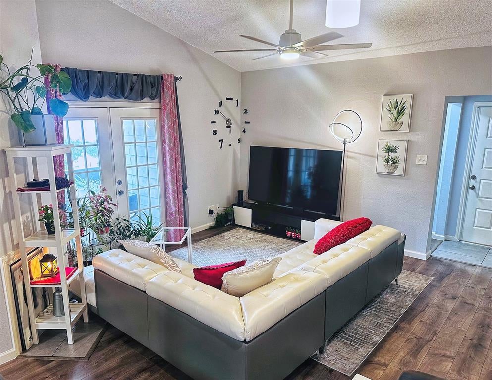 8545 Midpark Rd, Dallas, TX 75240