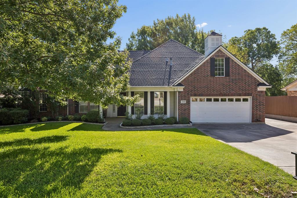 3718 Lakeview Dr, Grapevine, TX 76051 photo