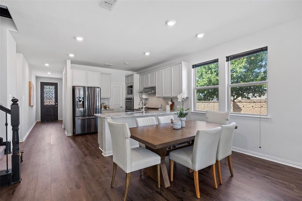 2501 Durango Dr, Carrollton, TX 75010 photo